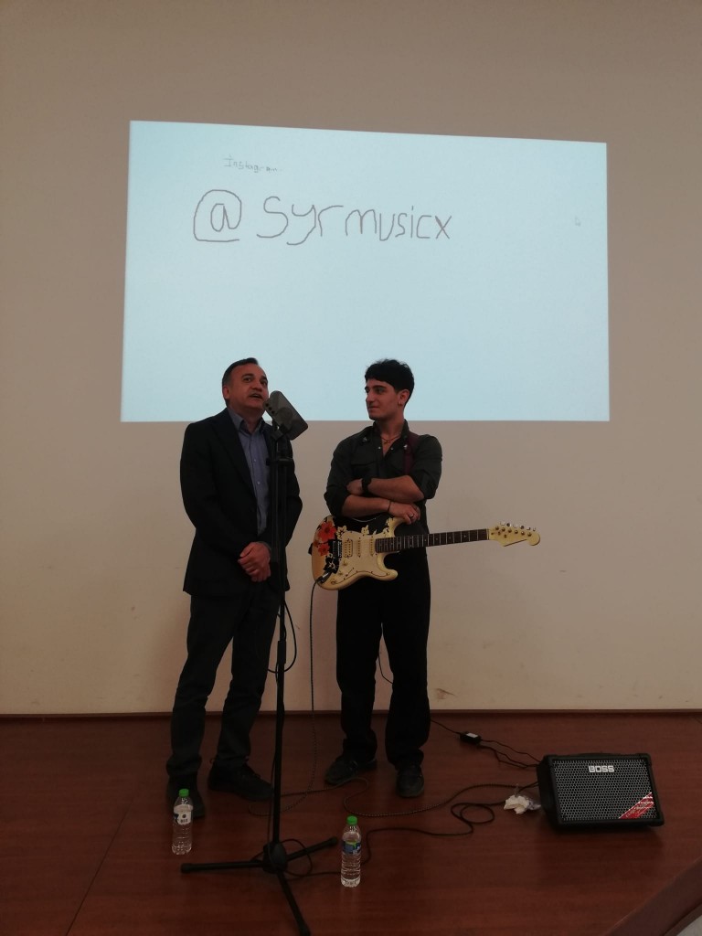 Fakültemiz Öğrencisi Şiyar Tez'in Müzik Dinletisi detayı için tıklayınız