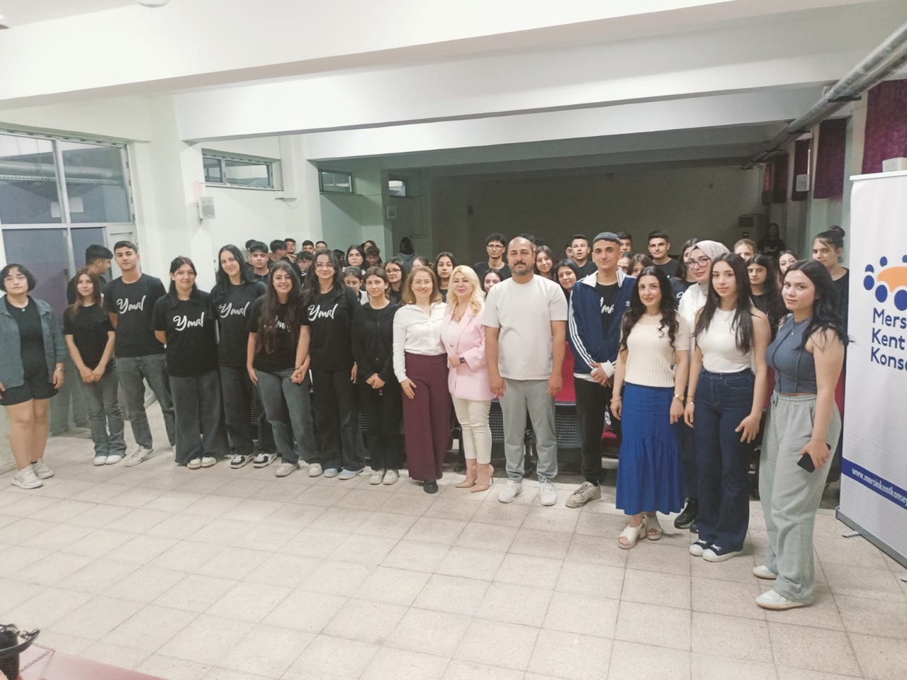 Yenişehir Mersin Anadolu Lisesi’nde lise öğrencilerine yönelik “Zihin Nasıl Çalışır? Nöroanatomik Bir Keşif” içerikli interaktif bir etkinlik gerçekleştirildi. detayı için tıklayınız