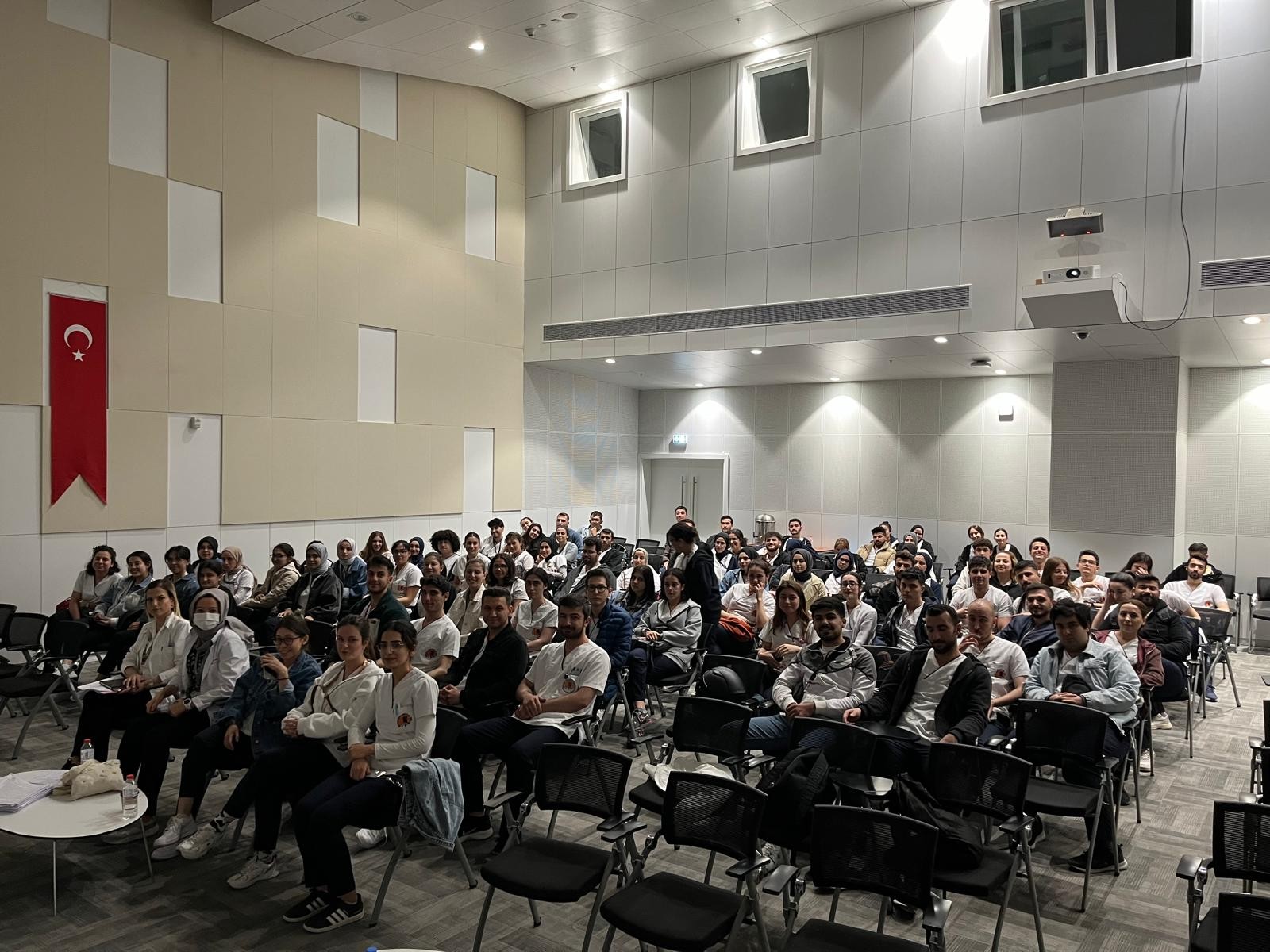 Hemşirelik Fakültesi Öğrencilerine, Kişisel Verilerin Korunması Kanununa İlişkin Eğitim Verildi detayı için tıklayınız